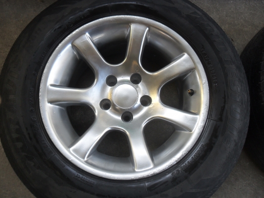 โปรแร๊ง ล้อแม็ก 15นิ้ว 5รู114 พร้อมยาง สวยๆ 4 ล้อ ราคา 5900 บาท