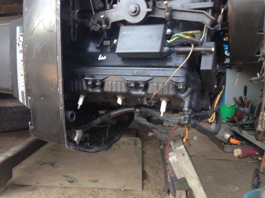 ขายเครื่องmercury 135 v6 เครื่องหมุนได้ คอยหาย