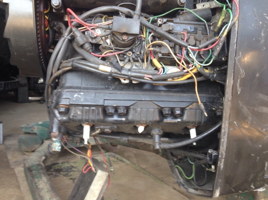 ขายเครื่องmercury 135 v6 เครื่องหมุนได้ คอยหาย