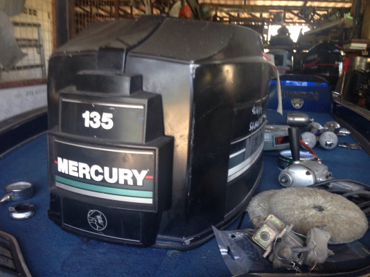 ขายเครื่องmercury 135 v6 เครื่องหมุนได้ คอยหาย