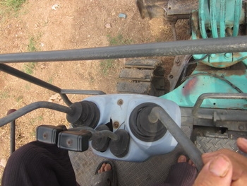 รถขุด แบคโฮ KOMATSU: PC 10-7 ใบมีดดัน ปรับได้ 4 ทิศทาง พร้อมใช้งาน รถขุด แบคโฮ KOMATSU: PC 10-7 ใบมีดดัน ปรับได้ 4 ทิศทาง พร้อมใช้งาน