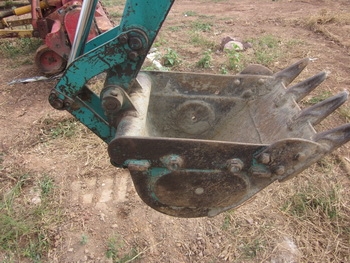 รถขุด แบคโฮ KOMATSU: PC 10-7 ใบมีดดัน ปรับได้ 4 ทิศทาง พร้อมใช้งาน รถขุด แบคโฮ KOMATSU: PC 10-7 ใบมีดดัน ปรับได้ 4 ทิศทาง พร้อมใช้งาน