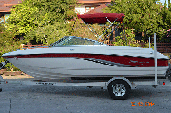 Chaparral 196 5.0L 2003 (19.6 feet) 235 hp
