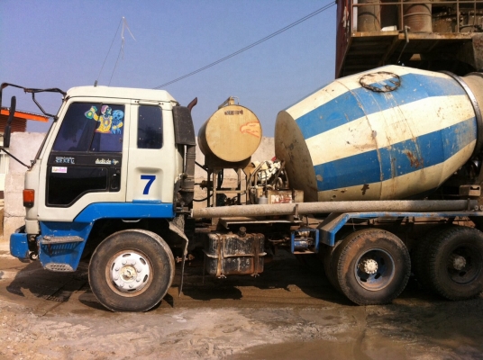 ขายด่วน รถโม่ปูน อีซูซุ