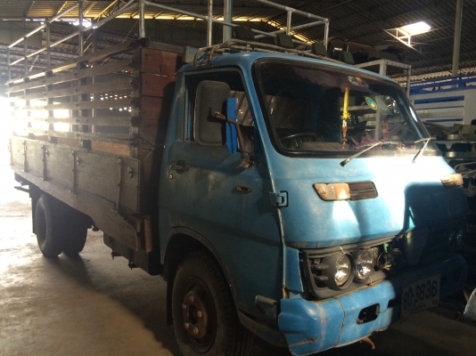 ขายอะไหล่รถบรรทุก และบริการรับซ่อมรถบรรทุก 6ล้อ
