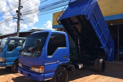 ขายอะไหล่รถบรรทุก และบริการรับซ่อมรถบรรทุก 6ล้อ