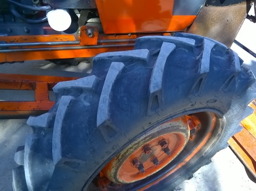 ขายรถไถ M5000SU พร้อมใบดันหน้า