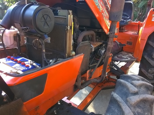 ขายรถไถ M5000SU พร้อมใบดันหน้า