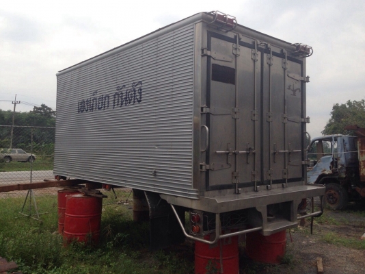ขายตู้ห้องเย็น ถอดลงจากHINO FC2W 120 แรงม้า สภาพสวย สนใจโทร 081-970-1072