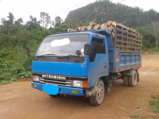 ขายรถบรรทุก6ล้อดั้ม