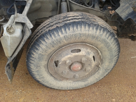 ขายรถบรรทุก6ล้อดั้ม