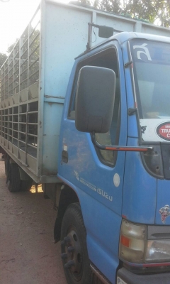 หกล้อ ISUZU NPR130โบว์ รถห้างปี48 รถบรรทุกหมูค็อกเลส2ชั้นท้ายรีปไฮโรลิกค์ สภาพดีพร้อมใช้งาน ทะเบึยนพร้อมโอน