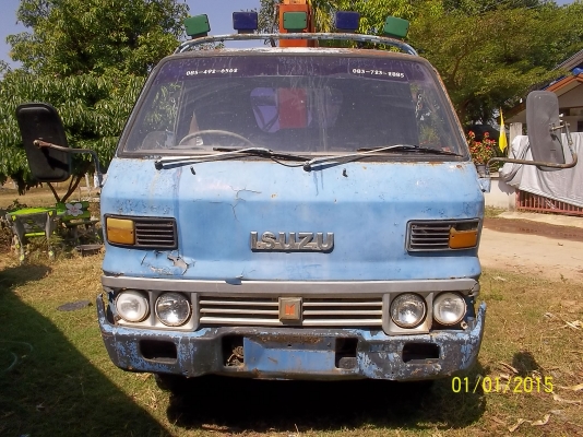 ขาย 185000  บาท 6  ล้อพร้อมเครน 2ตันมีทะเบียนพร้อมโอน