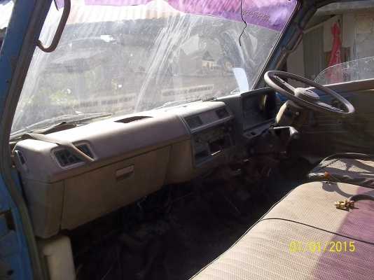 ขาย 185000  บาท 6  ล้อพร้อมเครน 2ตันมีทะเบียนพร้อมโอน