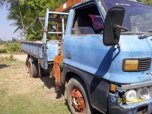 ขาย 185000  บาท 6  ล้อพร้อมเครน 2ตันมีทะเบียนพร้อมโอน