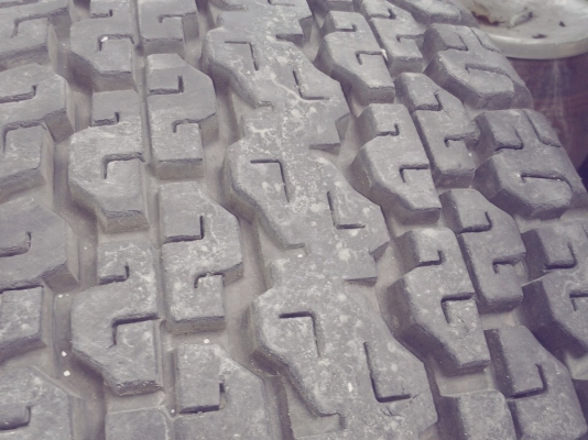 ล้อแม็กพร้อมยางอีซูซุออนิวHI-LANDERปี2012