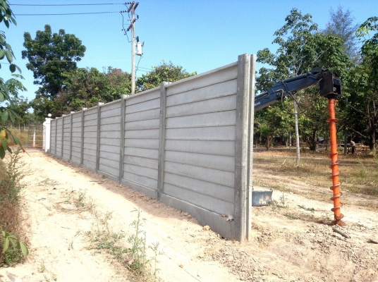 รับทำรั้วสำเร็จรูป และให้เช่าเครื่องจักรสำหรับงานก่อสร้างรั้ว