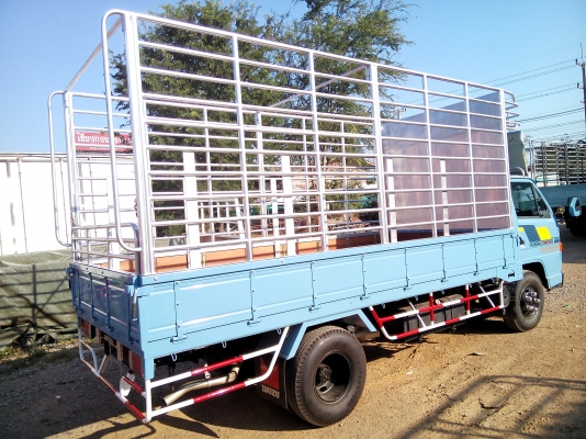 6 ล้อกลาง  ISUZU  NKR  110 แรงม้า  * ยาว 4.30 ม. *  รถสวยเดิม+สวยจริง+สภาพพร้อมใช้งาน  *  มีเล่มพร้อมโอน *