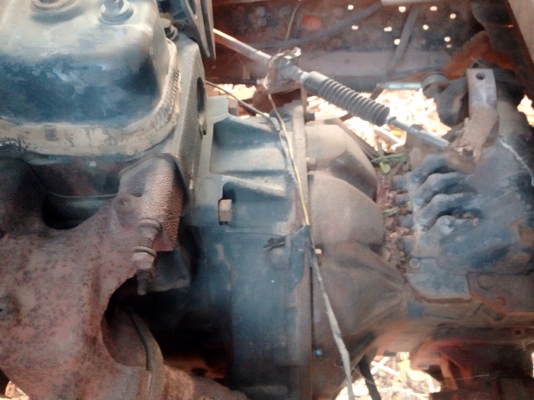 ISUZU NPR 115 HP 4BD1 หกล้อดั๊มพ์ ช่วงล่างใหญ่ติด F หน้าหลังครบ กระยะดั๊มพ์เหล็ก 4 ตันความยาว 3.60 เมตร เครื่องแรงดีไม่เยิ้ม หัวเก๋งมีผุบ้างเล็กน้อย ภายในเก๋งคอนโซลครบพร้อม ช่วงล่างคัชซีไม่ผุ ยาง 8.25 ขอบ 16 สภาพดี 60\% เอกสารเล่มทะเบียนชุดโอนครบพร้อม ราคา