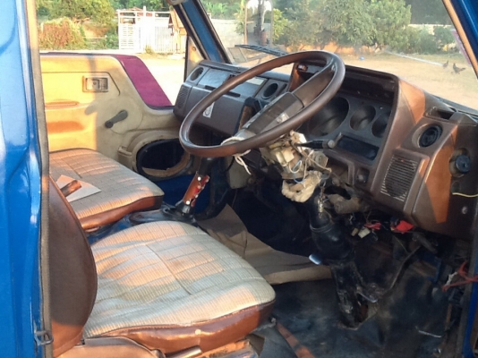 ขายถูก Toyota Dyna 200. ปี 2533