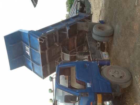 ขายถูก Toyota Dyna 200. ปี 2533