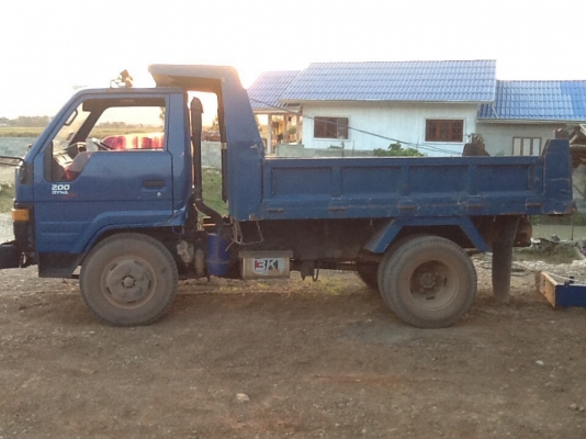 ขายถูก Toyota Dyna 200. ปี 2533