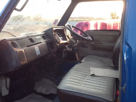 ขายถูก Toyota Dyna 200. ปี 2533