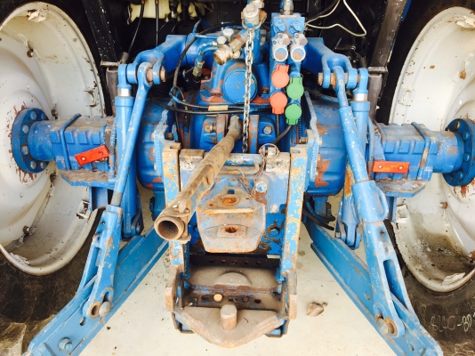 ขาย !!! รถไถ FORD 8240 (2เพลา) รถนอก มีเอกสาร สภาพพร้อมใช้ ไฟฟ้าครบ ขาย !!! รถไถ FORD 8240 (2เพลา) รถนอก มีเอกสาร สภาพพร้อมใช้ ไฟฟ้าครบ