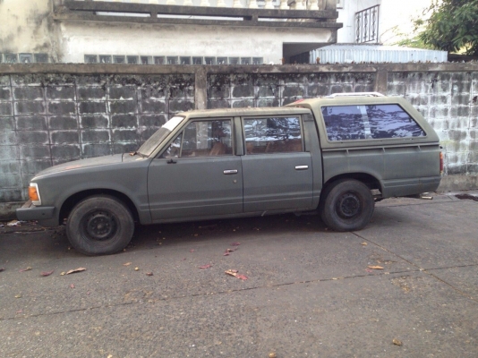 ขาย  dutsun 720 4ประตู