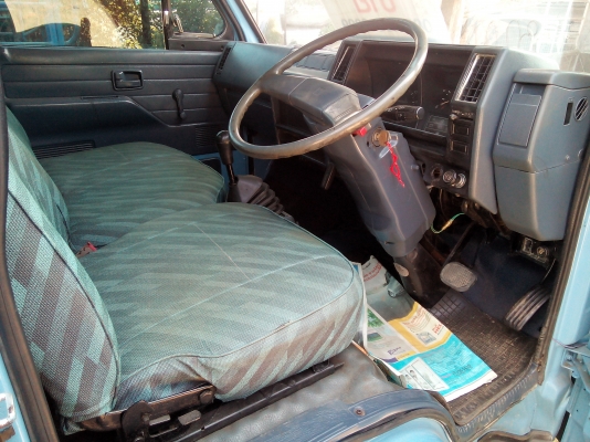 6 ล้อกลาง  ISUZU  NKR  110 แรงม้า  * ยาว 4.30 ม. *  รถสวยเดิม+สวยจริง+สภาพพร้อมใช้งาน * รถห้างแท้  *  มีเล่มพร้อมโอน *