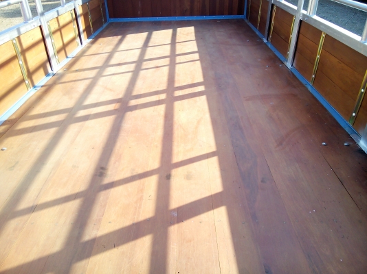 6 ล้อกลาง  ISUZU  NKR  110 แรงม้า  * ยาว 4.30 ม. *  รถสวยเดิม+สวยจริง+สภาพพร้อมใช้งาน * รถห้างแท้  *  มีเล่มพร้อมโอน *