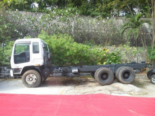 ขายรถ10 ล้อบรรทุกน้ำ Isuzu 270 แรงม้า 3 เพลา