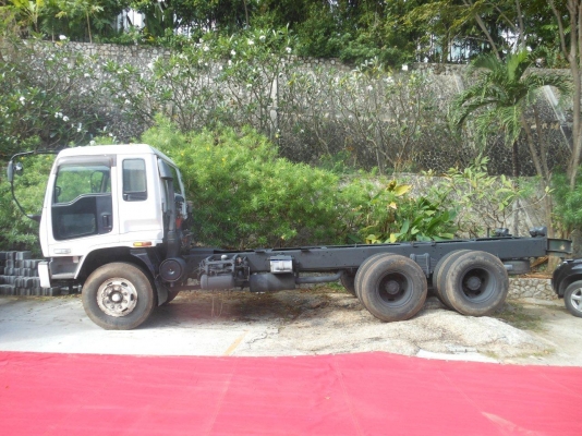 ขายรถ10 ล้อบรรทุกน้ำ Isuzu 270 แรงม้า 3 เพลา