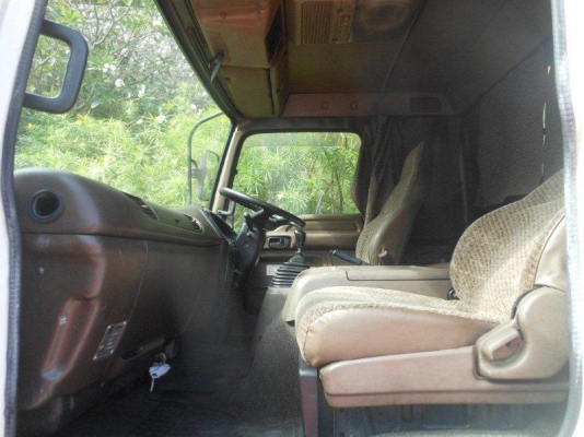 ขายรถ10 ล้อบรรทุกน้ำ Isuzu 270 แรงม้า 3 เพลา