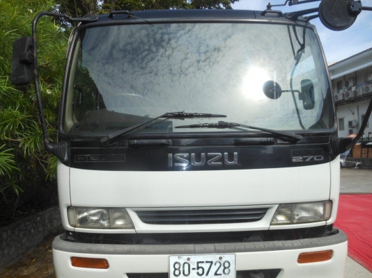ขายรถ10 ล้อบรรทุกน้ำ Isuzu 270 แรงม้า 3 เพลา