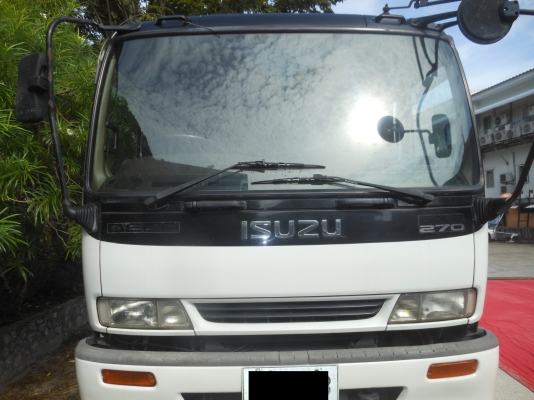 ขายรถ10 ล้อบรรทุกน้ำ Isuzu 270 แรงม้า 3 เพลา