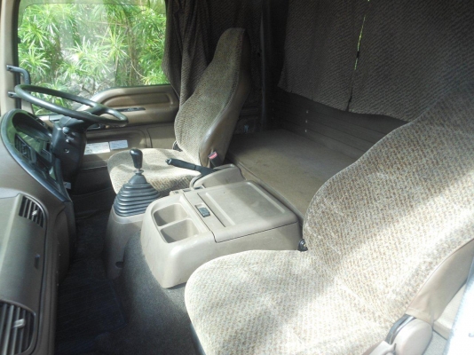 ขายรถ10 ล้อบรรทุกน้ำ Isuzu 270 แรงม้า 3 เพลา