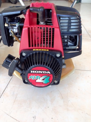 เครื่องตัดหญ้า HONDA 5 แรง 4 จังหวะ Made In Japan