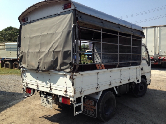 6ล้อสั้นอีซูซุNKR/100HP