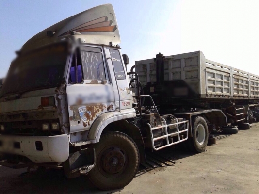 ขายหัวลากพร้อมหางเซมิดัมพ์ NISSAN เครื่อง 290 turbo ขายตามสภาพรถจอดนาน