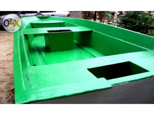 เรือไฟเบอร์ 13 ฟุ๊ต มีห้องปลาเป็น