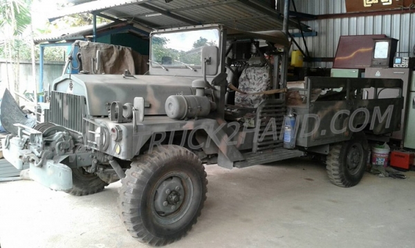 รถจิ๊ปทหาร   ยี่ห้อ   AOTOMODIVE   ปี 2547   รุ่น  KX37KC71