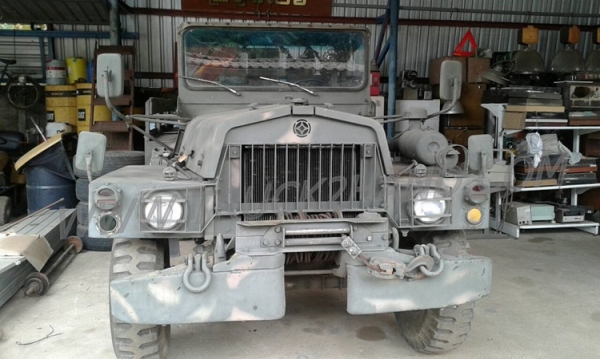 รถจิ๊ปทหาร   ยี่ห้อ   AOTOMODIVE   ปี 2547   รุ่น  KX37KC71