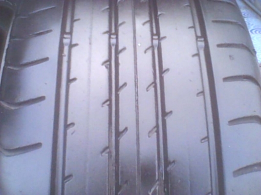 ยางดันลอป สปอร์ต 195/45/16 ปี 13  2000 บาท