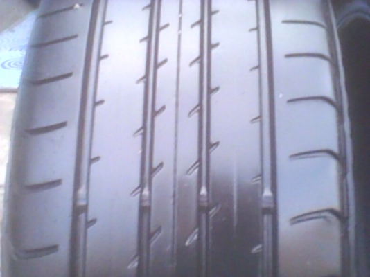 ยางดันลอป สปอร์ต 195/45/16 ปี 13  2000 บาท