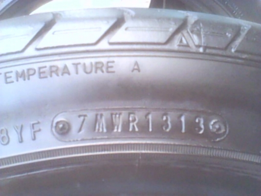 ยางดันลอป สปอร์ต 195/45/16 ปี 13  2000 บาท