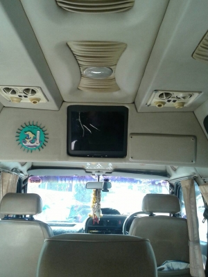 รถตู้ โตโนฃยต้าหลังคาสูง ปี 96 สภาพเดิม รถตู้ โตโนฃยต้าหลังคาสูง ปี 96 สภาพเดิม