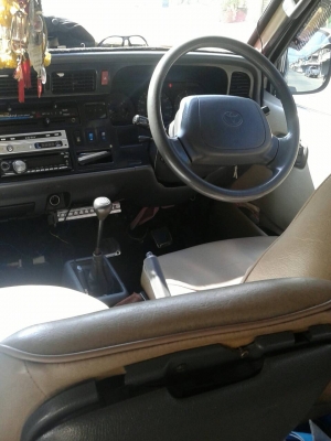 รถตู้ โตโนฃยต้าหลังคาสูง ปี 96 สภาพเดิม รถตู้ โตโนฃยต้าหลังคาสูง ปี 96 สภาพเดิม