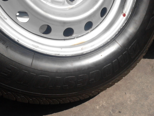 กะทะล้อ  6 รู พร้อมยาง ชุด 4 ล้อ ยาง BRIDGESTONE DURAVIS R611  มี 4 ล้อ  TEL.081-427-3941