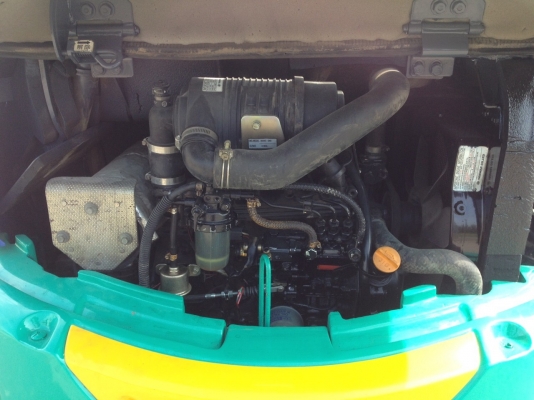 รถขุด แบคโฮล KOMATSU PC30MR-1 ทำสีใหม่ นำเข้า มือสองจากญี่ปุ่น